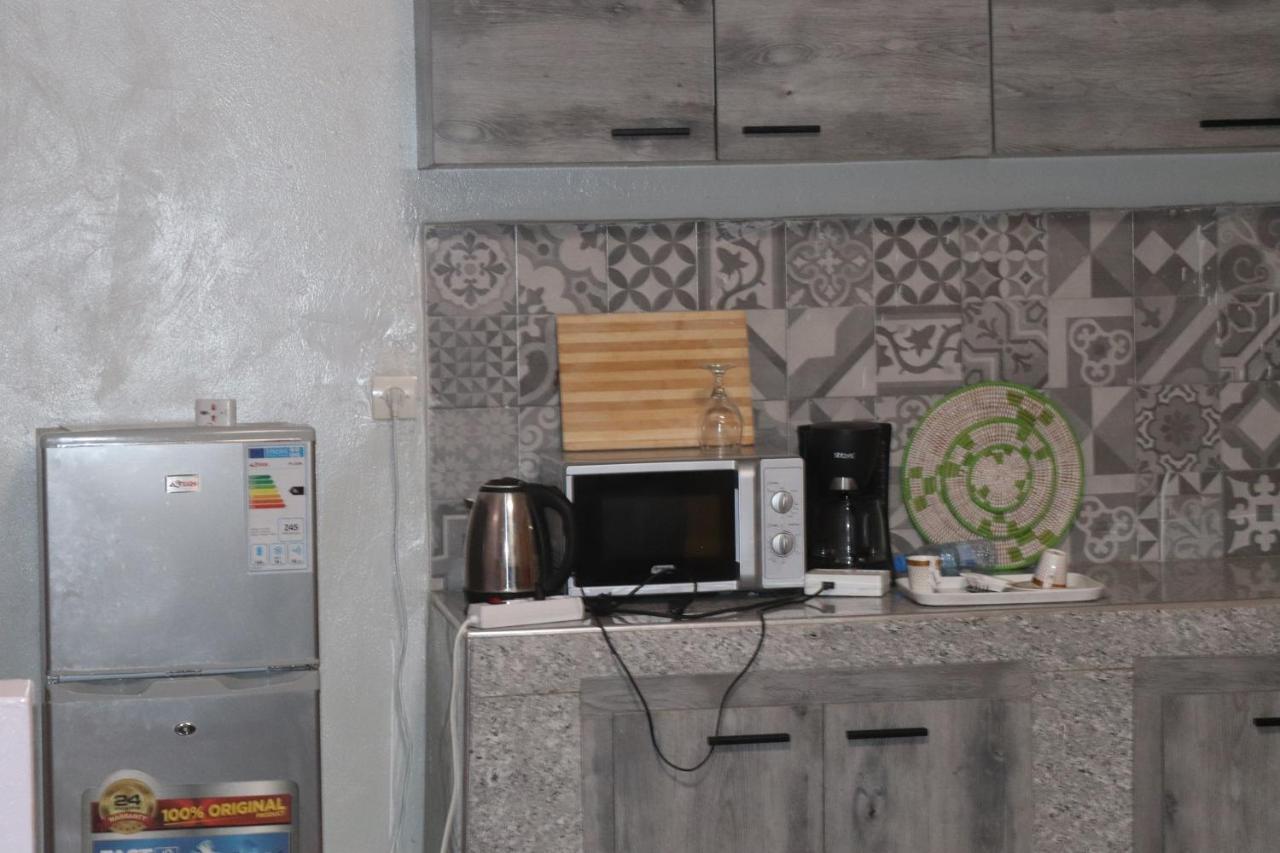 Residences Primis Thies - Appartements Et Chambres Bagian luar foto