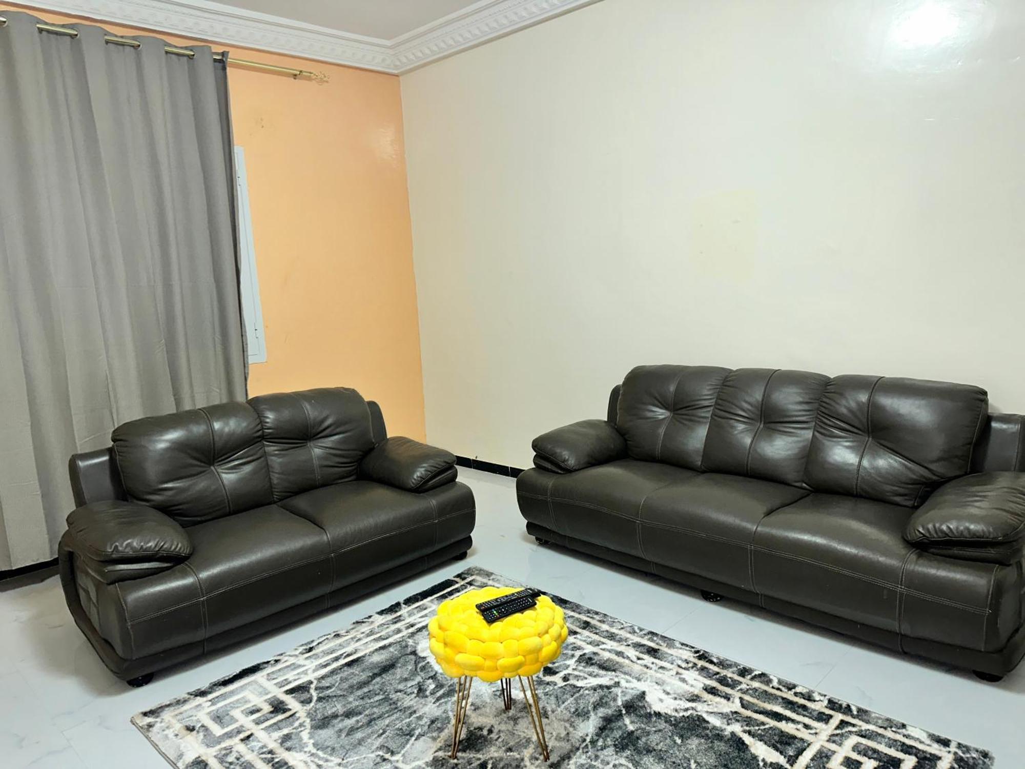 Residences Primis Thies - Appartements Et Chambres Bagian luar foto