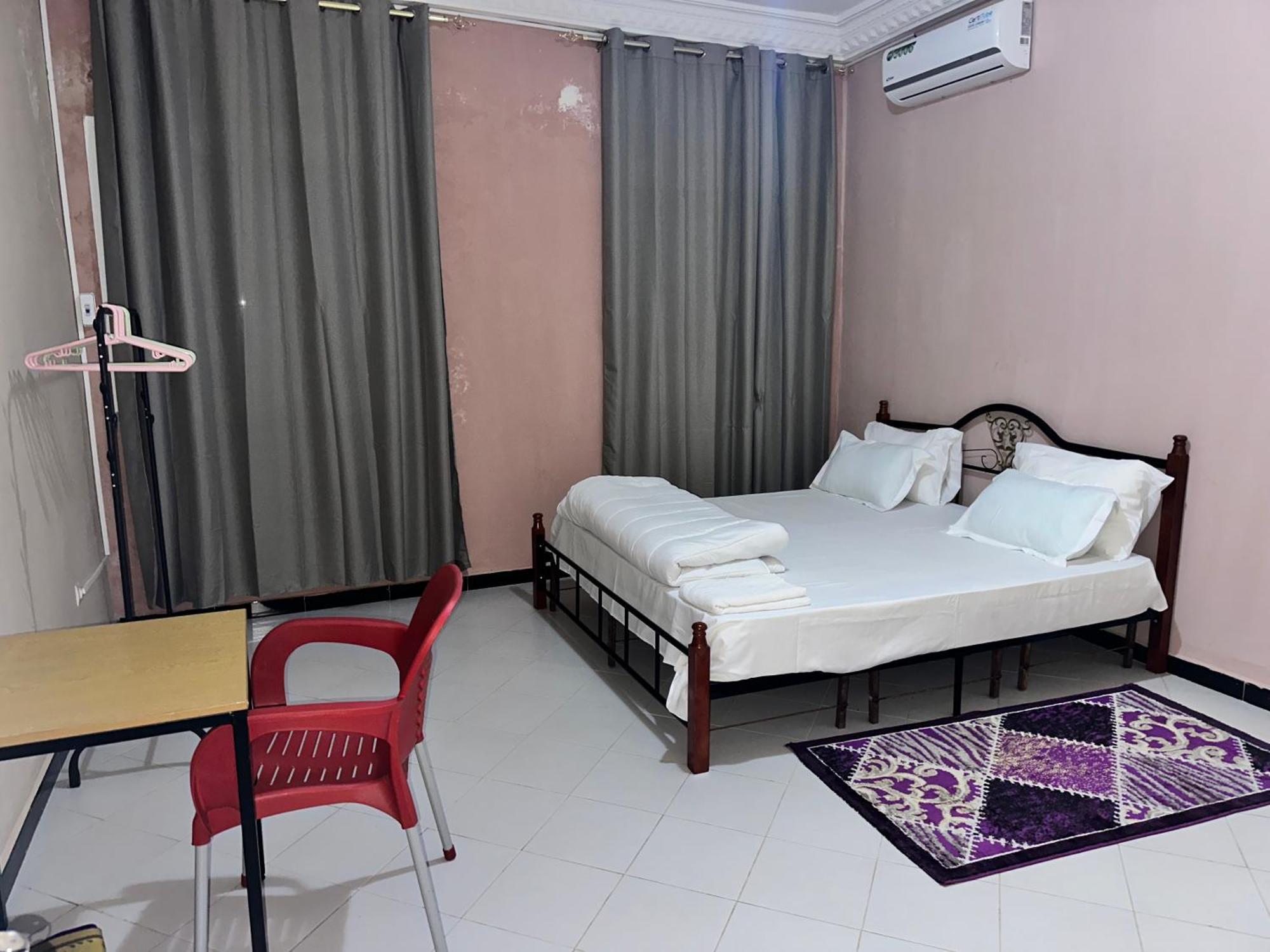 Residences Primis Thies - Appartements Et Chambres Bagian luar foto
