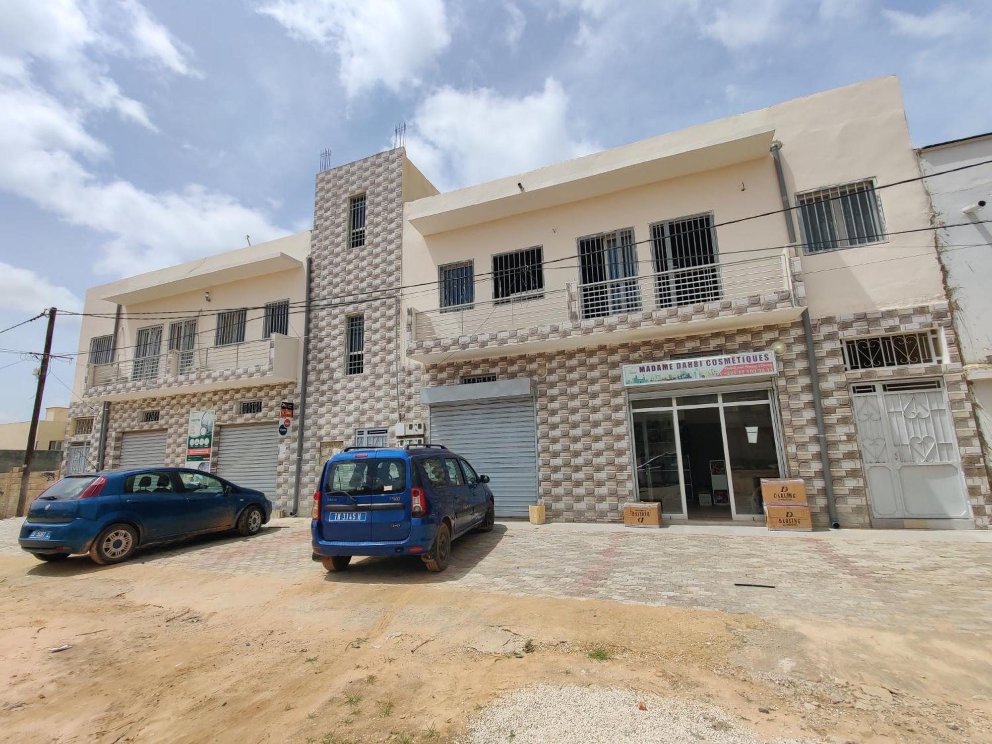 Residences Primis Thies - Appartements Et Chambres Bagian luar foto