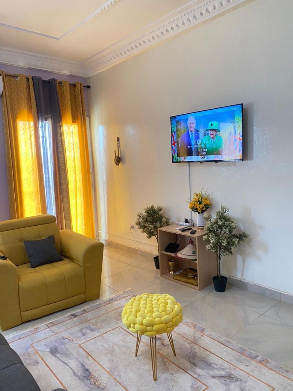 Residences Primis Thies - Appartements Et Chambres Bagian luar foto
