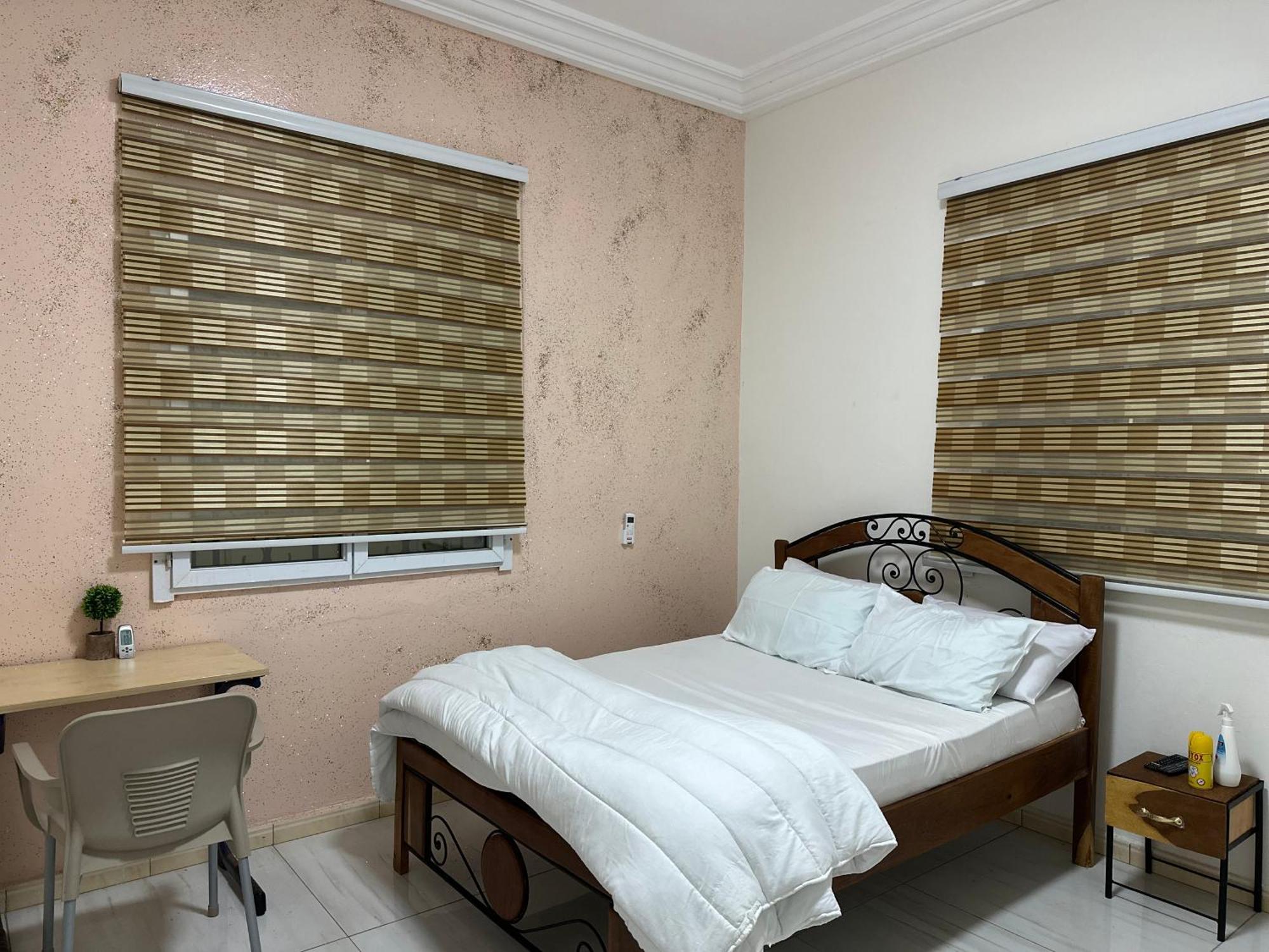 Residences Primis Thies - Appartements Et Chambres Bagian luar foto